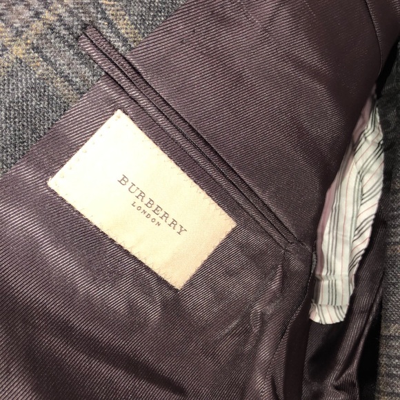 Burberry Suit - Picture 3 of 10